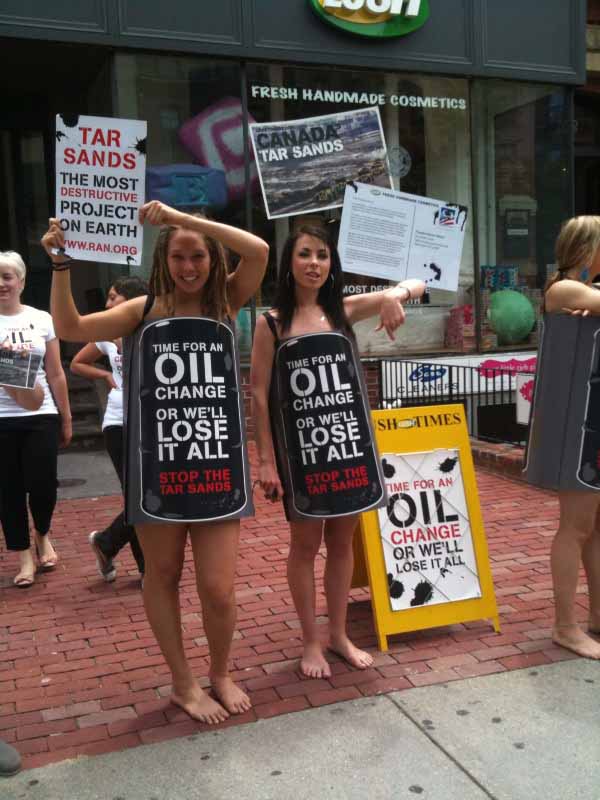 Lush Employees Wear Oil Barrels To Protest Tar Sands Popsugar Beauty