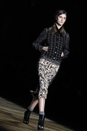 Fall 2011 Paris Fashion Week: Dries van Noten Fall 2011 Paris Fashion Week: Dries van Noten