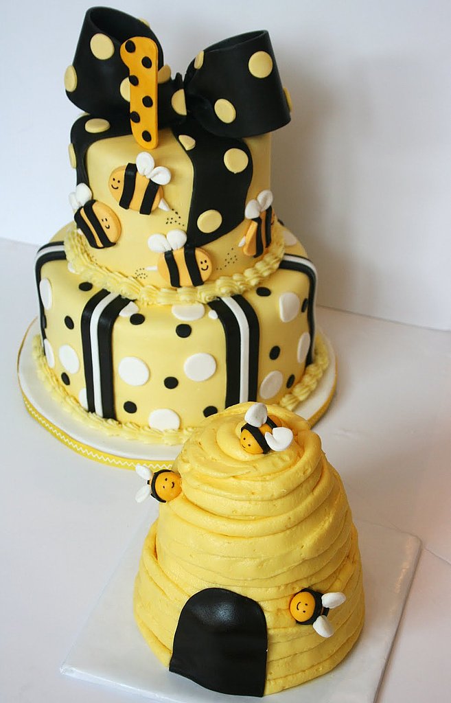 Bumble Bee First Birthday Cake | 70+ Fabulous and Unique Birthday Cakes