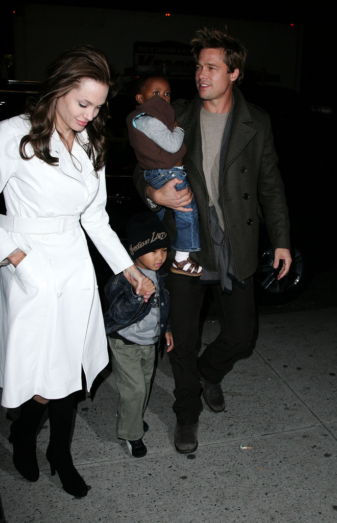 Brad Pitt and Angelina Jolie explored NYC in December 2006 with the kids.
Brad Pitt and Angelina Jolie explored NYC in December 2006 with the kids.
