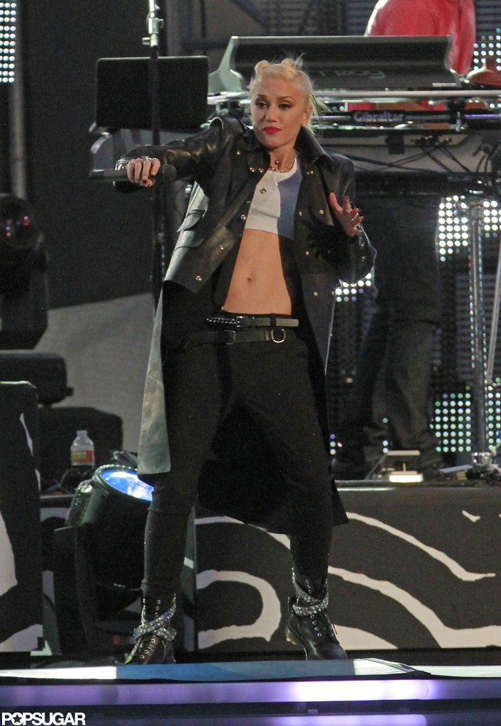 Gwen Stefani Shows off Her Stomach on the Cover of Marie Claire’s October 2012 Issue Gwen Stefani Shows off Her Stomach on the Cover of Marie Claire’s October 2012 Issue