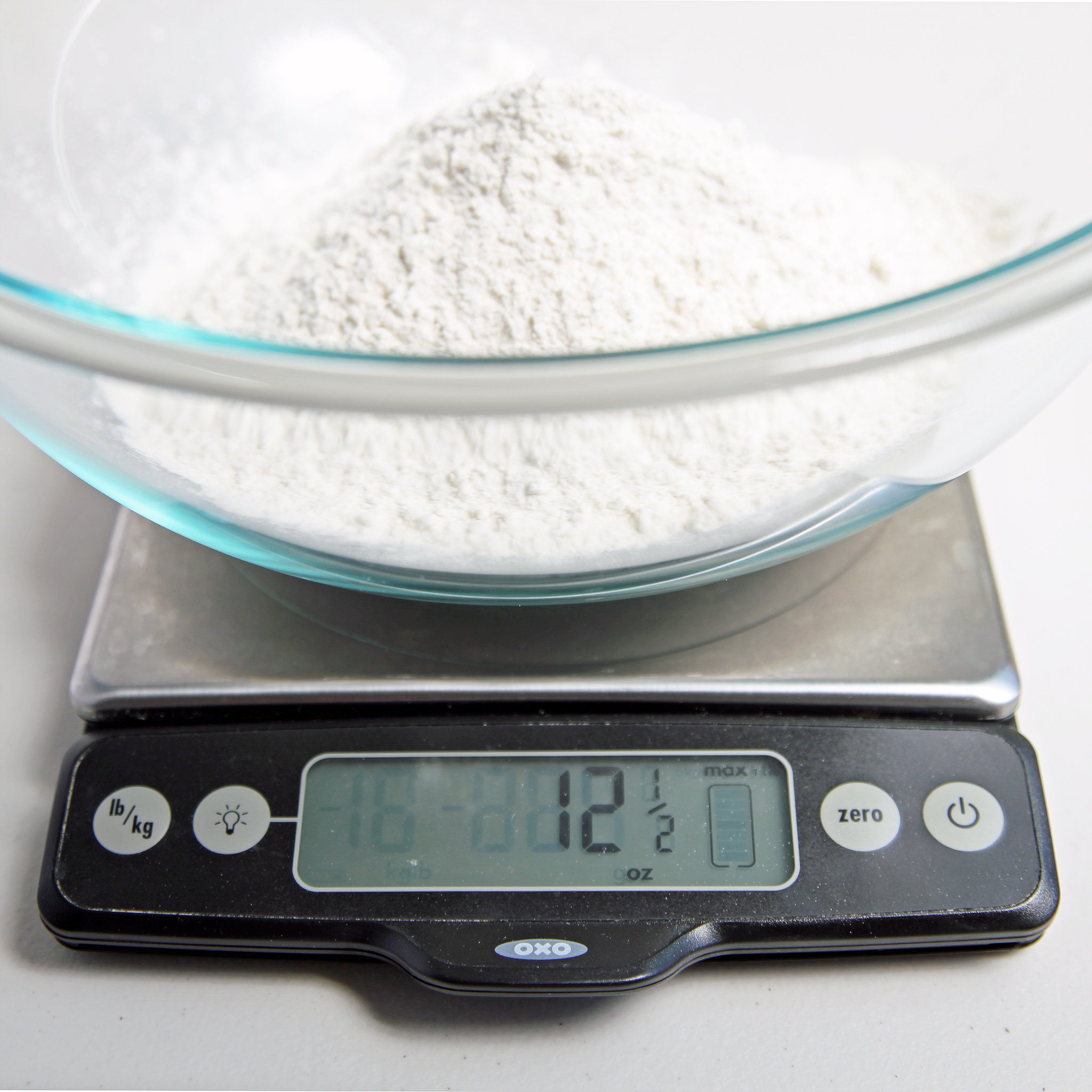 Measure Out the Dry Ingredients How to Make Pie Crust, in Pictures