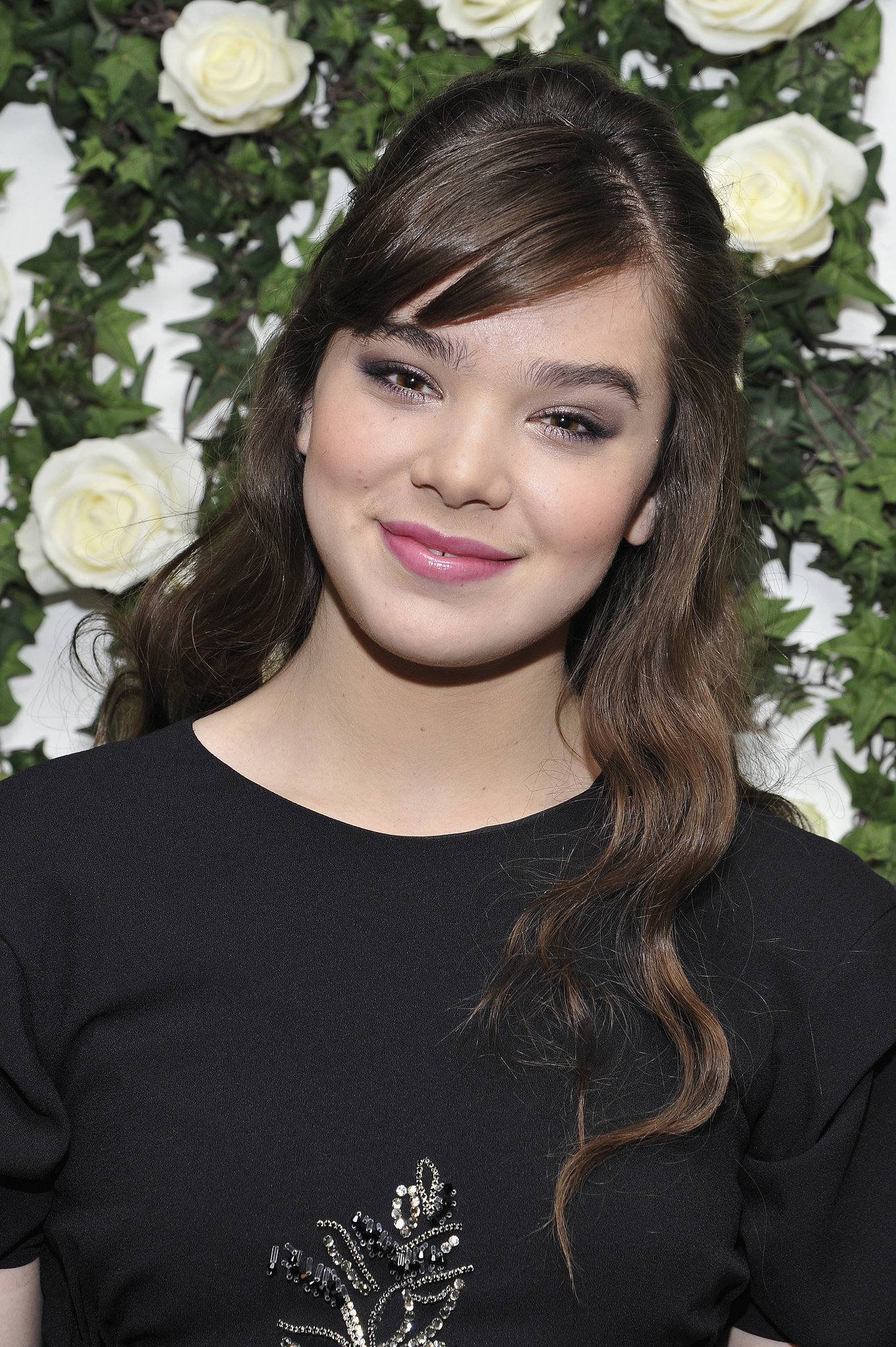 Hailee Steinfeld | All the Gorgeous Looks from the Golden Globes Pre