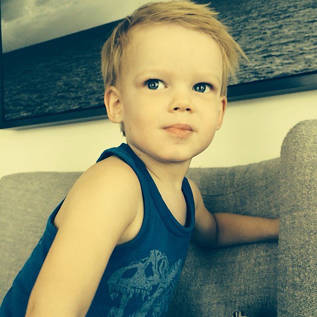 Luca Comrie perfected his modeling pose for his dad, Mike Comrie.
Source: Instagram user hilaryduff
Luca Comrie perfected his modeling pose for his dad, Mike Comrie.
Source: Instagram user hilaryduff