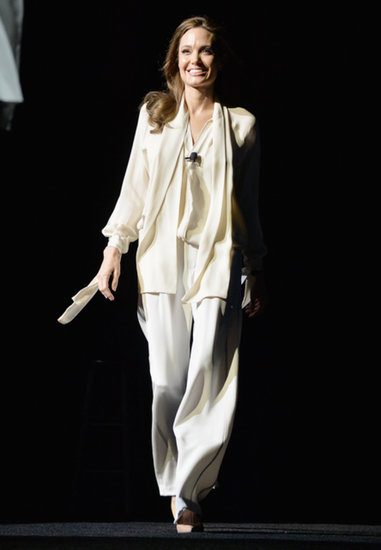 Angelina Jolie Looks Angelic in Sin City Angelina Jolie Looks Angelic in Sin City