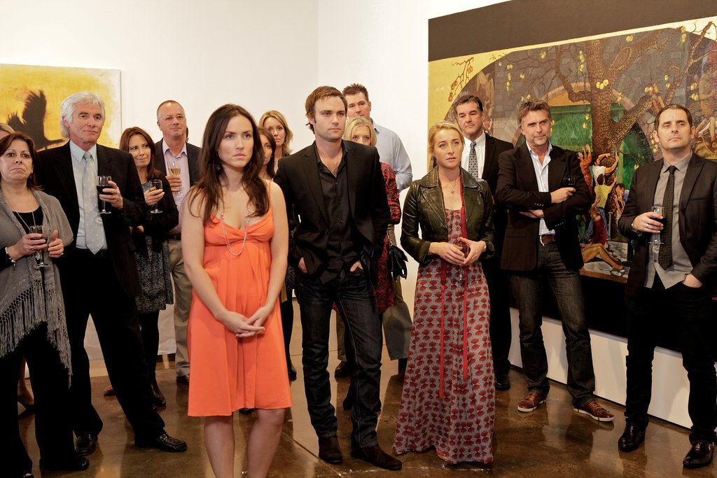 Nina Proudman From Offspring Episode and Outfit Pictures POPSUGAR