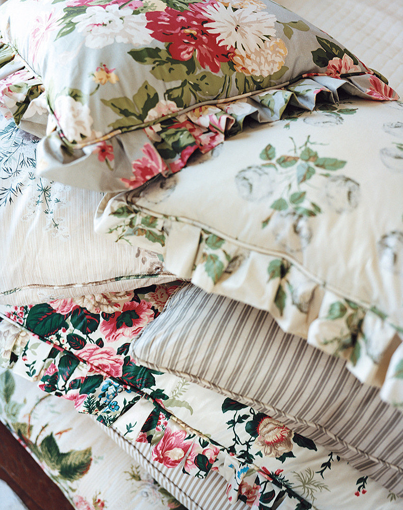 Kitschy or Mismatched Sheets Kitschy or Mismatched Sheets