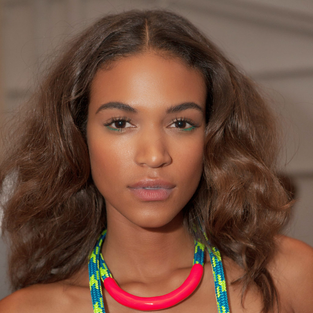Mara Hoffman Creates a Makeup Look You Really Can Wear to the Pool