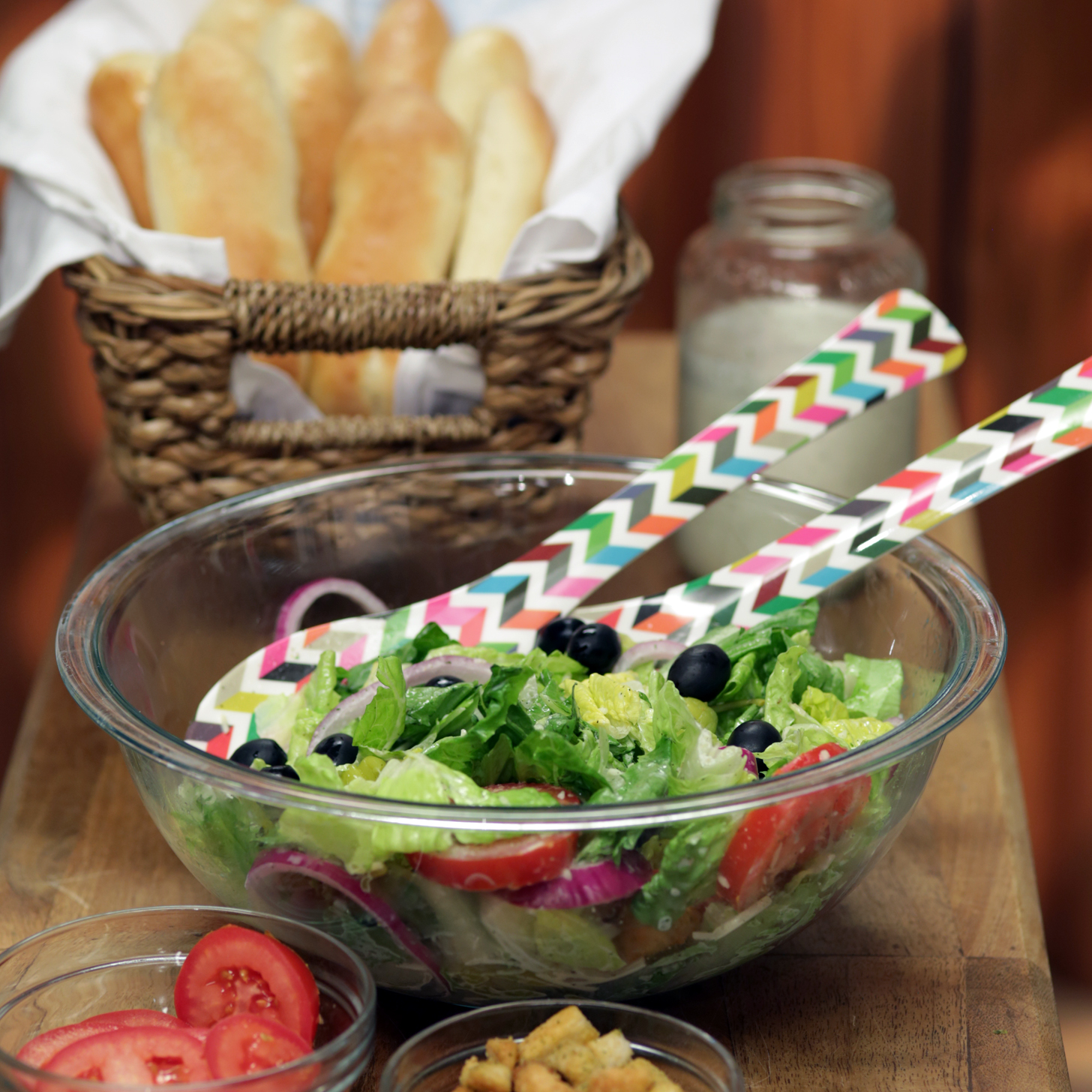 Get the Dish: Olive Garden's Salad and Breadsticks