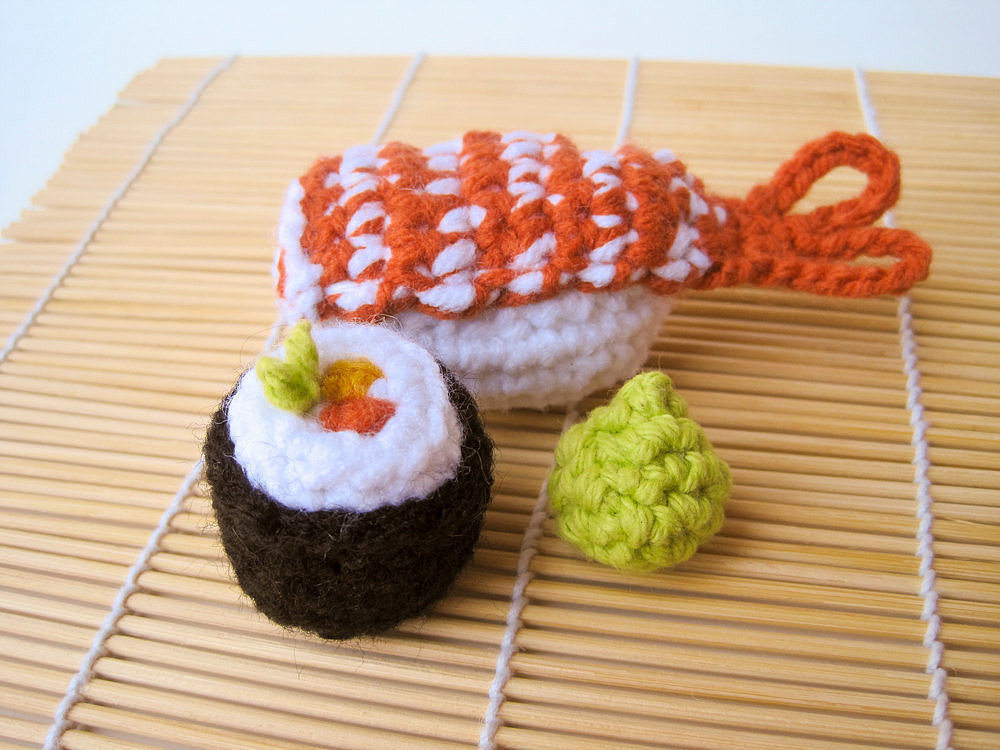 sushi roll dog toy