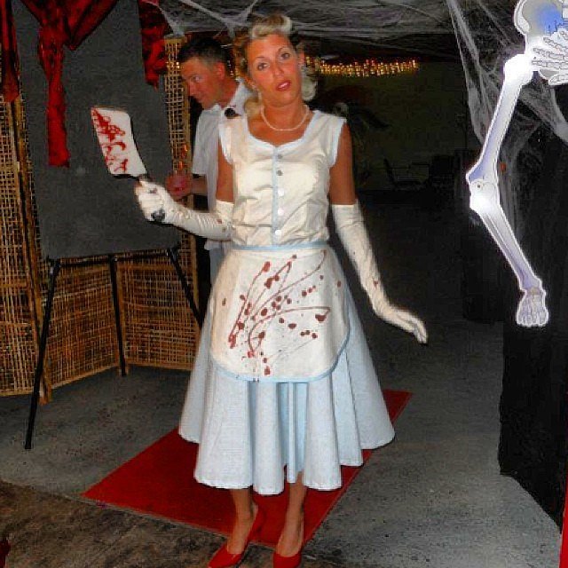 Homicidal Housewife Homicidal Housewife