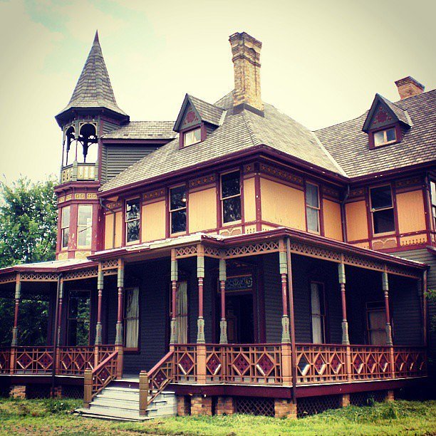 The Kreischer Mansion The 21 Creepiest Haunted Houses in America POPSUGAR Home
