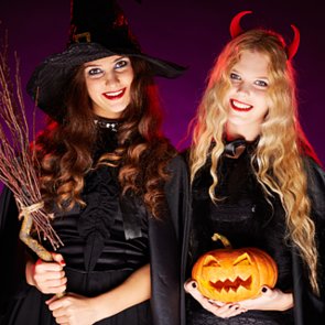 How to Buy a Last-Minute Costume Online How to Buy a Last-Minute Costume Online