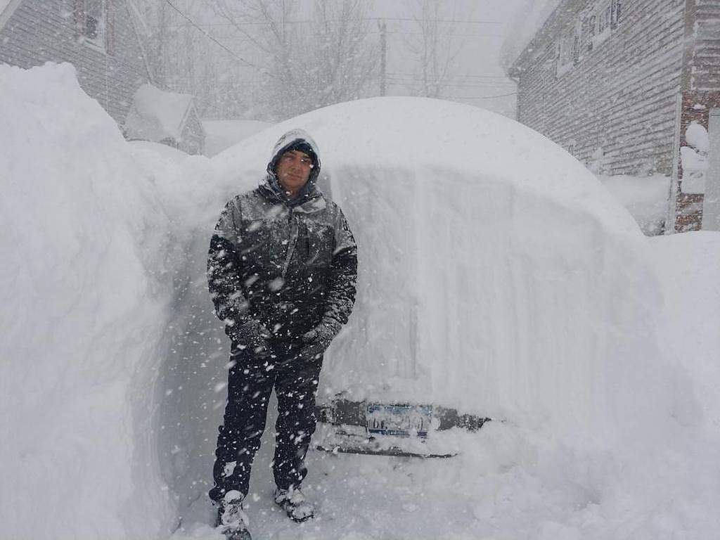 Snowstorm-Buffalo-NY-November-2014-Pictu