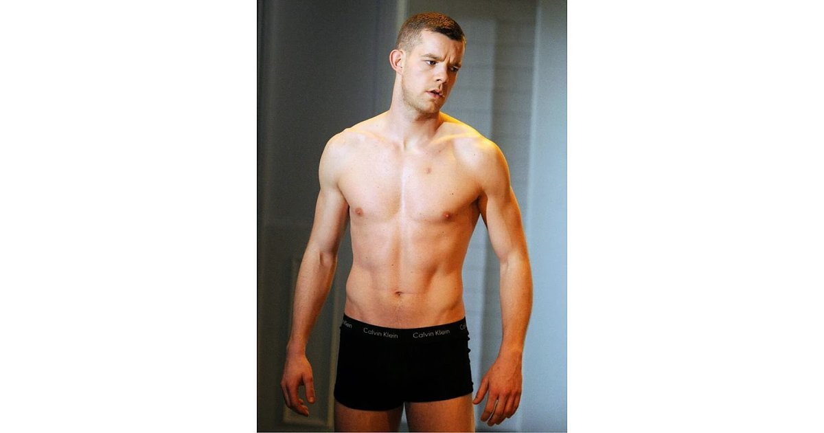 He S Not Afraid To Strip Down To His Boxer Briefs Reasons Looking Star Russell Tovey