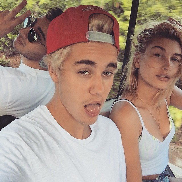 Justin-Bieber-Hailey-Baldwin-snapped-sel