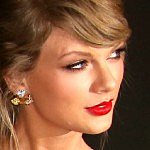 Can you guess who just picked Taylor Swift to be a godmother? Can you guess who just picked Taylor Swift to be a godmother?