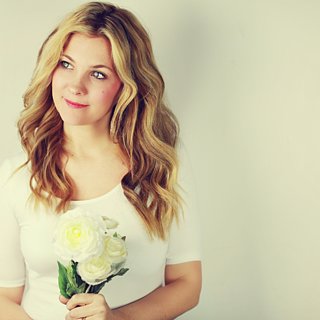 Easy Wedding Beach Waves Hair Tutorial