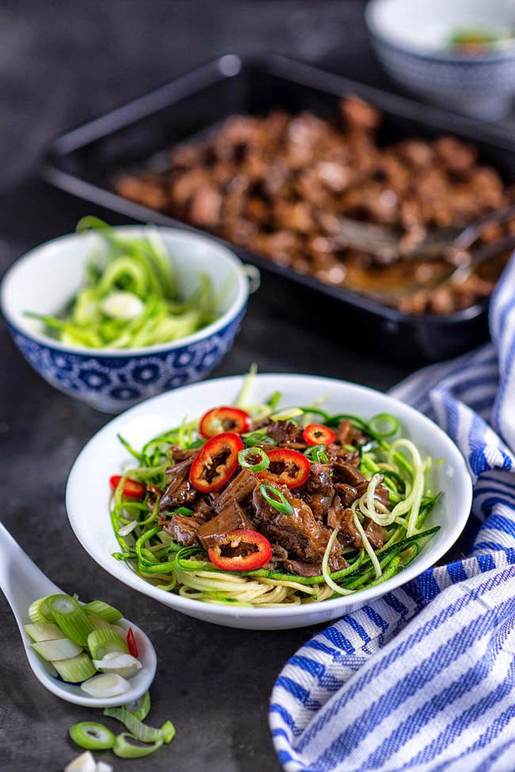 Slow Cooker Chinese Beef With Zucchini Noodles Beef Up