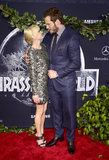 Chris Pratt and Anna Faris Show Sweet PDA at the Jurassic World Premiere