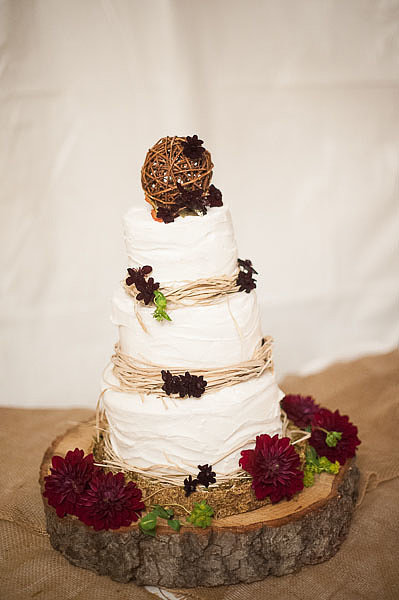 Cake 75 Ideas For A Rustic Wedding Popsugar Love And Sex