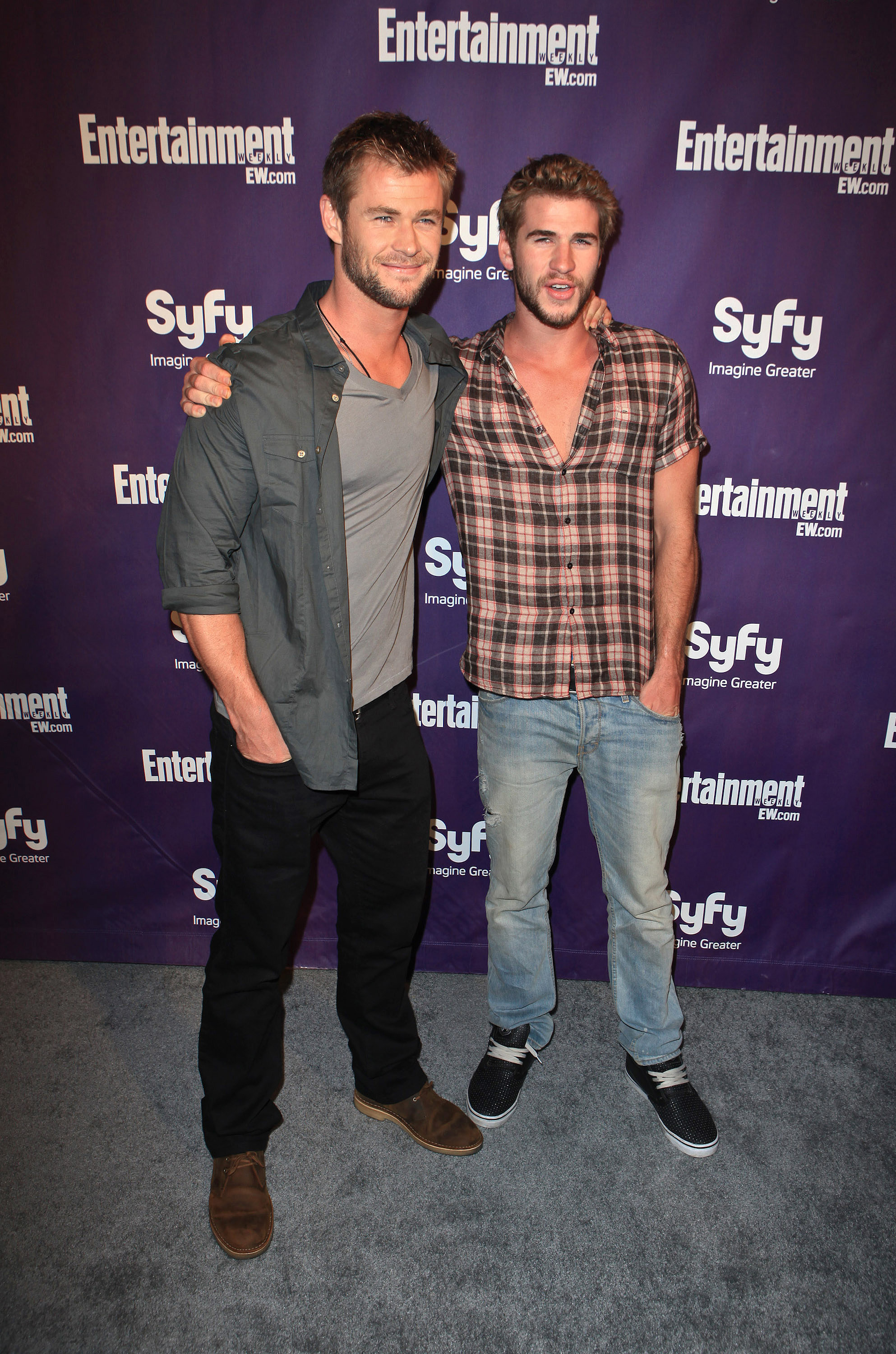 The Hemsworth Brothers Hit The Red Carpet Together During Comic-Con ...