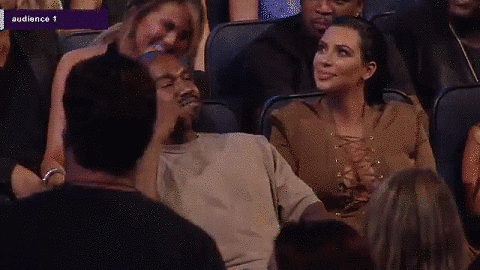wouldnt-VMAs-without-little-drama.gif