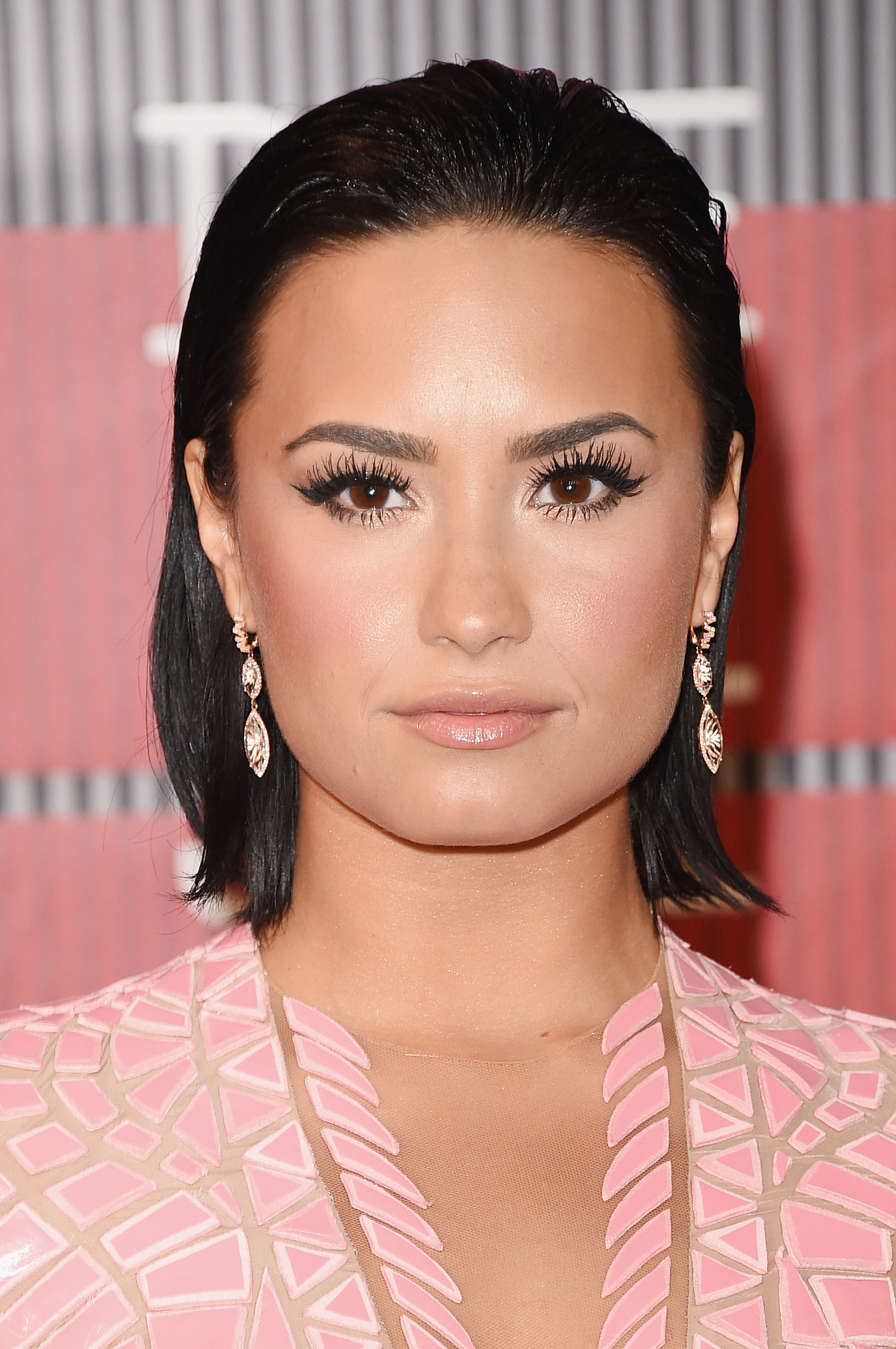Celebs Who Look Amazing Without Makeup | Demi lovato 
