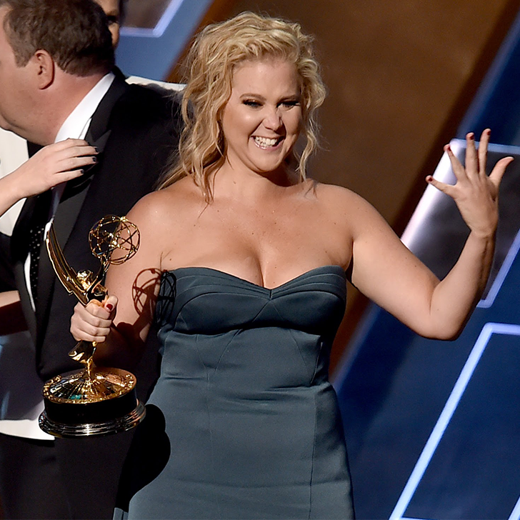 Amy-Schumer-Prepping-Emmys-2015-Video.png