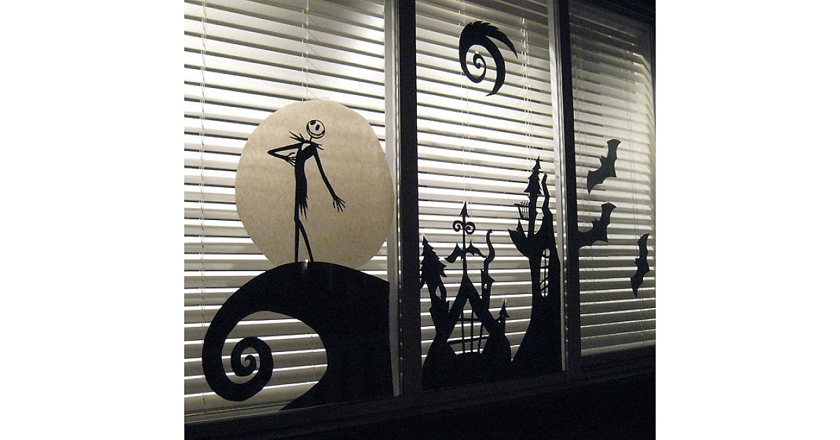 TurnyourwindowsscenefromNightmareBeforeChristmas.jpg