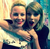 Elizabeth Banks Has Thoughtful Words For Taylor Swift on Social Media
