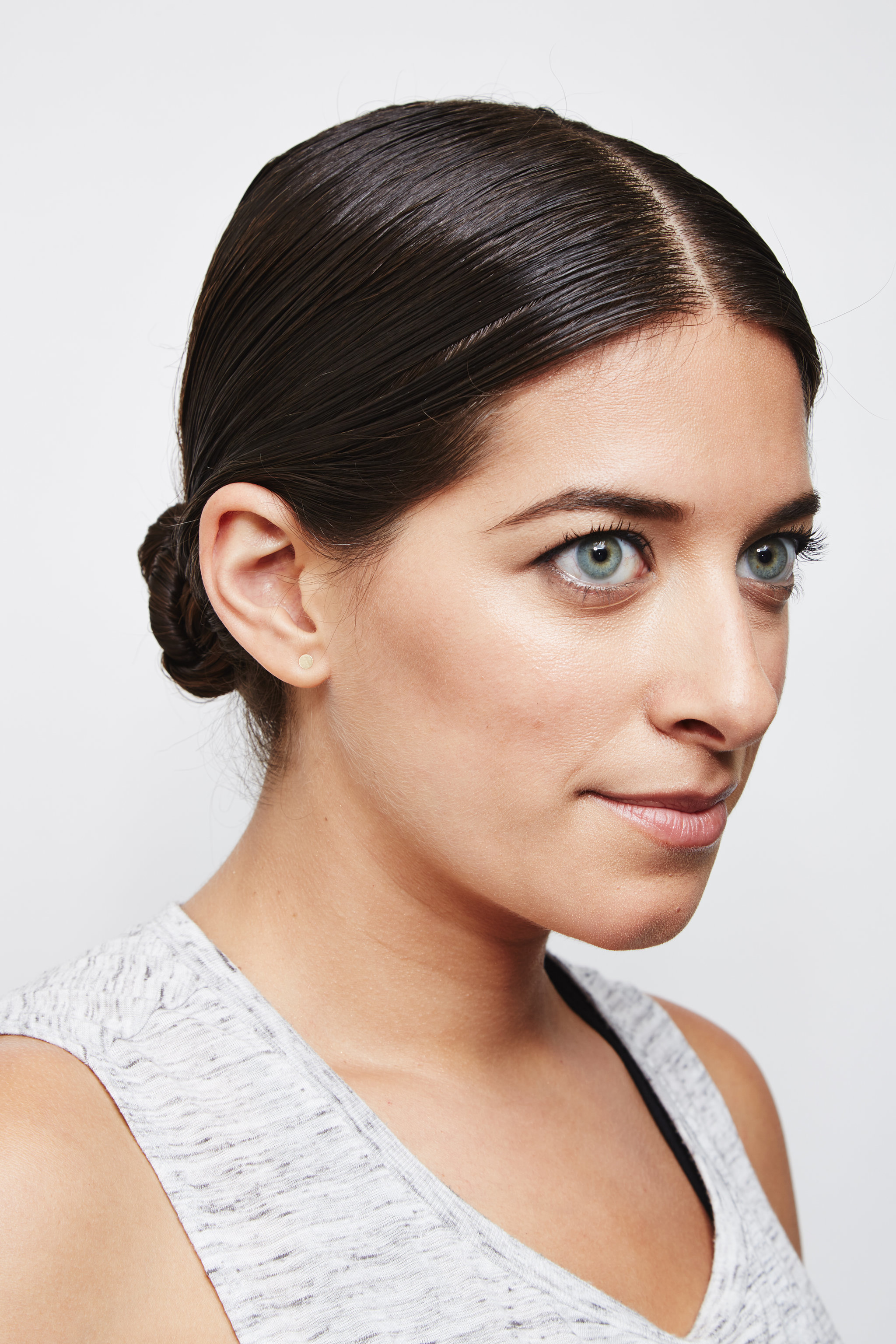 Reduce frizz with a dryer sheet 24 Hacks to Make 2016 Your Best Hair