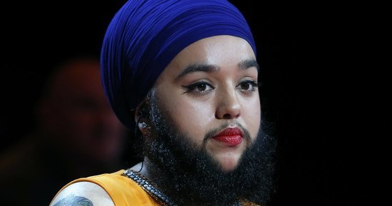 http://media3.popsugar-assets.com/files/2016/03/01/730/n/1922398/netimgswlzF1.preview/i/Bearded-Icon-Harnaam-Kaur-Stomps-Runway-Sticks-Her-Haters.jpg