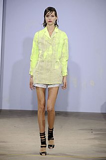 A Softer Side of Jonathan Saunders for Spring 2010 A Softer Side of Jonathan Saunders for Spring 2010