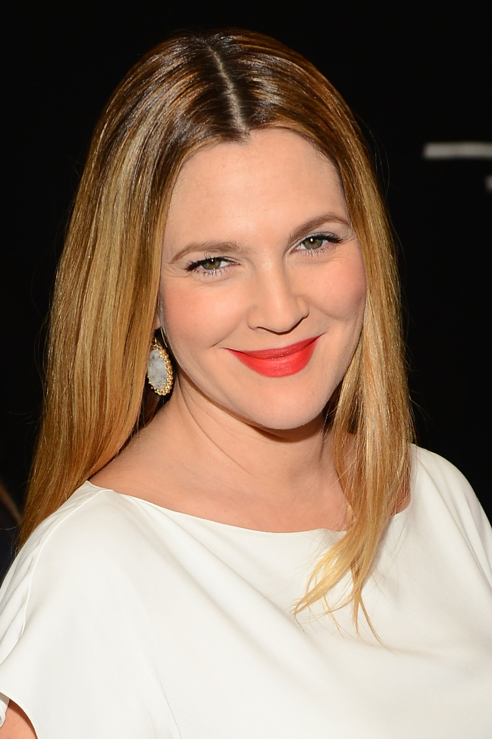 Drew <b>Barrymore Wins</b> For Sweetest Mom-to-Be Glow - Drew-Barrymore-People-Choice-Awards-2014