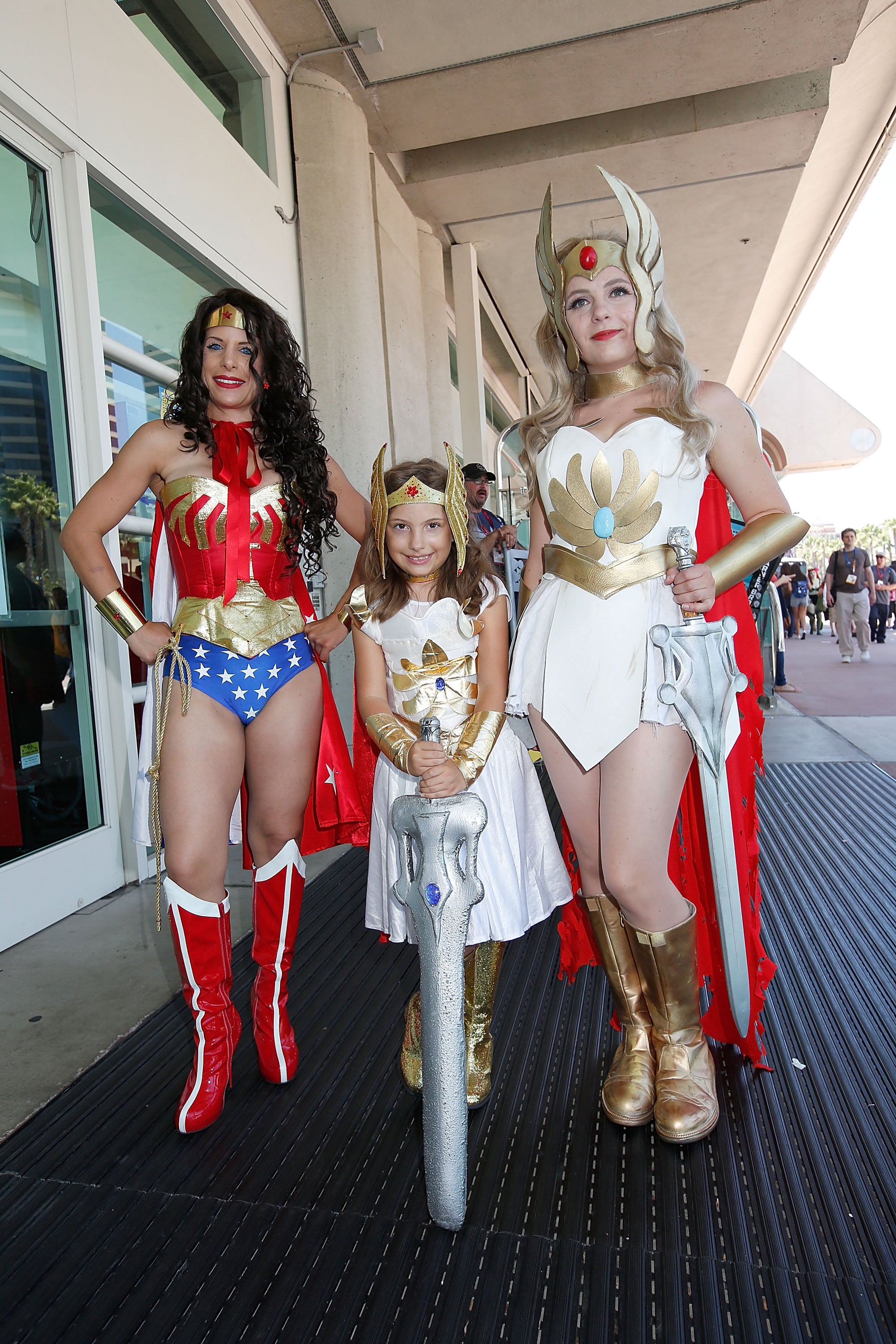 Wonder Woman And Thor 58 Epic Costumes For Geeky Groups