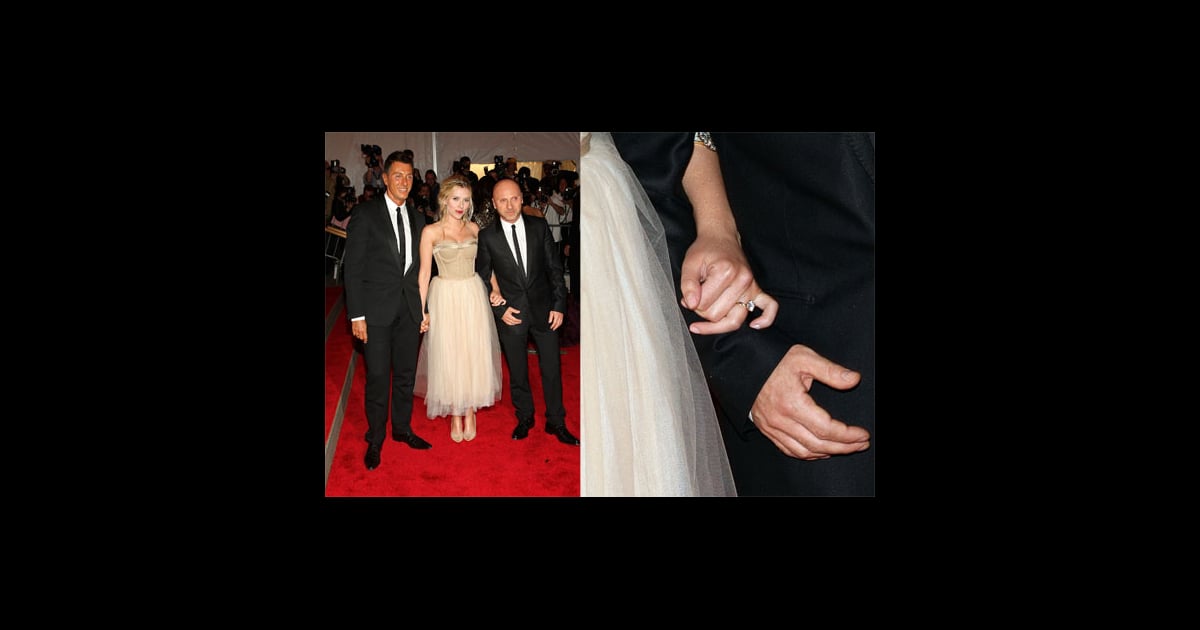 Scarlett Johansson Shows Off Her Engagement Ring From Ryan ...