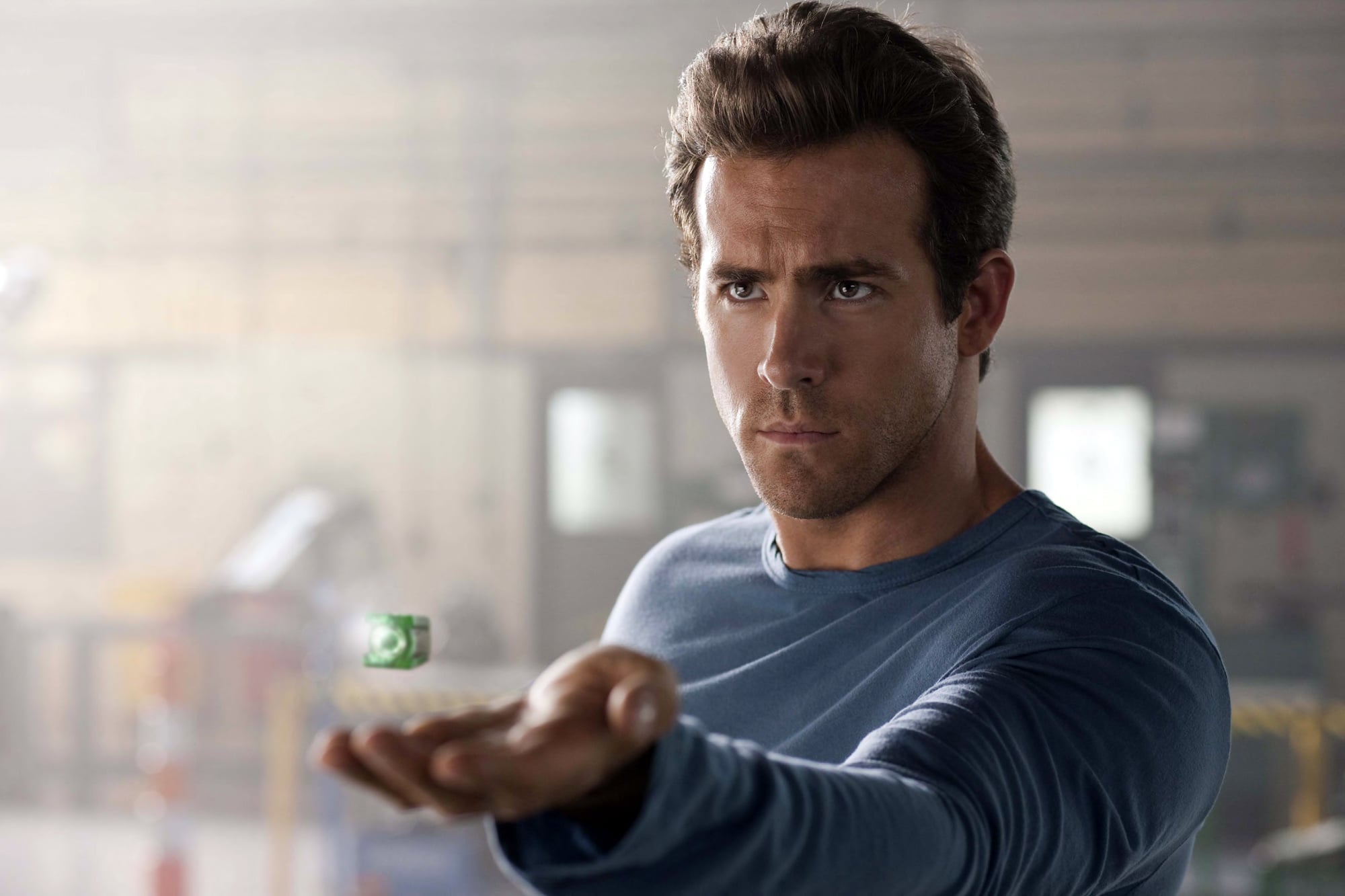 Hal Jordan In Green Lantern Ryan Reynoldss Sexiest Movie Roles 