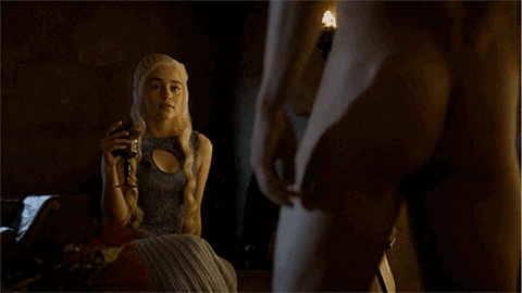 Daenerys Targaryen appreciates a naked man in Game of Thrones