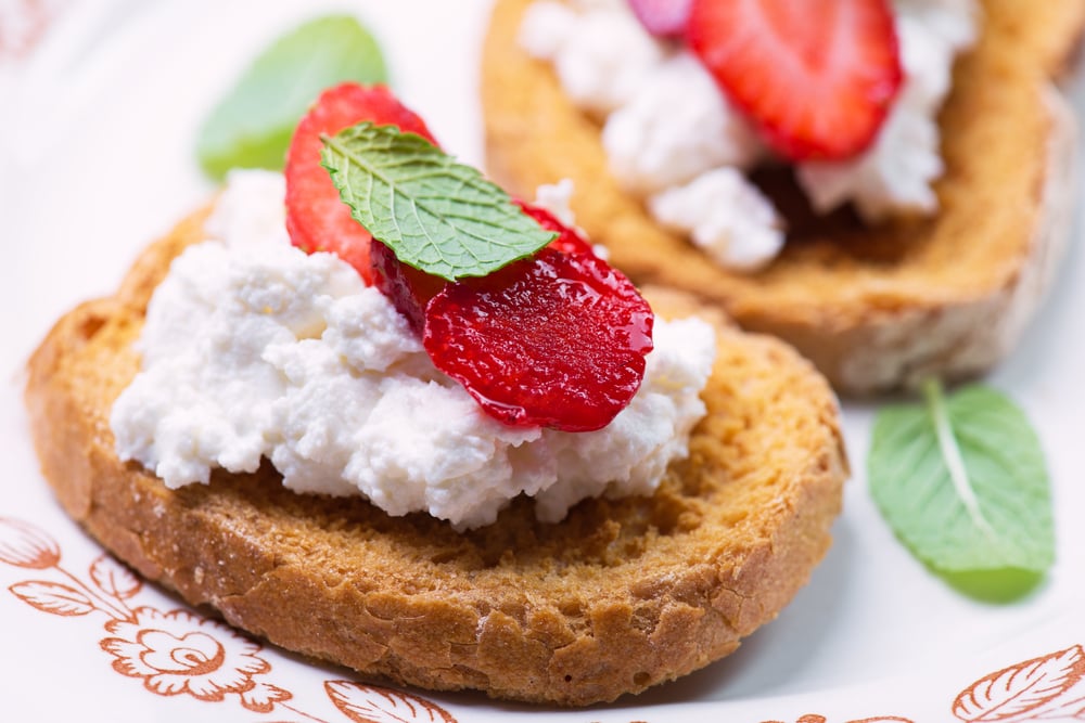 10 Healthy Low Calorie Toast Toppings POPSUGAR Fitness Australia
