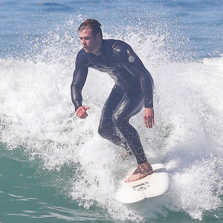 Chris Hemsworth Goes Surfing in LA | Pictures | POPSUGAR ...