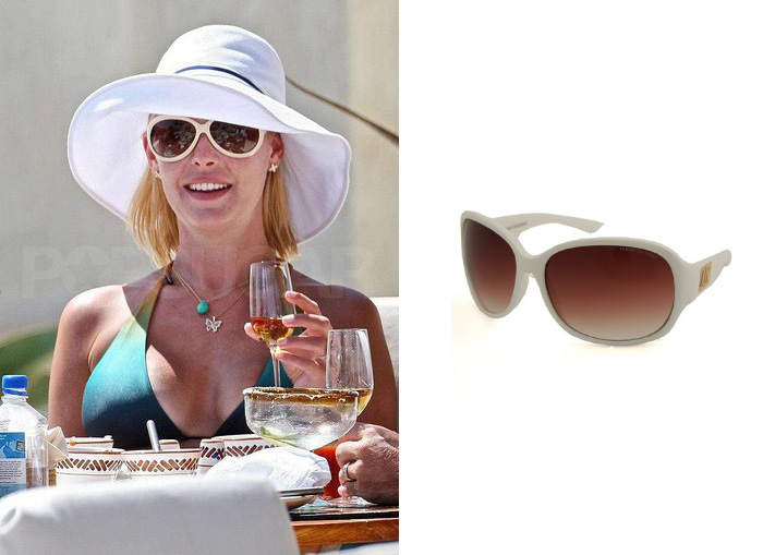 Found! Katherine Heigl's Vacation Sunnies Found! Katherine Heigl's Vacation Sunnies