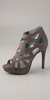 Designer Spotlight: Pour La Victoire Designer Spotlight: Pour La Victoire