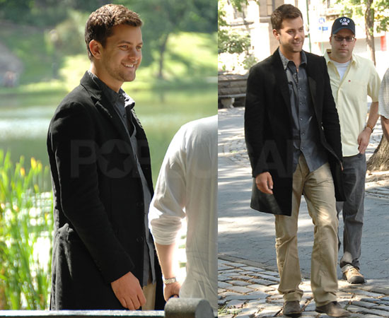 Photos of Joshua Jackson on the Set of Fringe 2008-08-21 05:00:59 Photos of Joshua Jackson on the Set of Fringe 2008-08-21 05:00:59