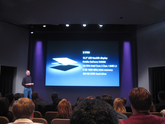 Steve Jobs Announces New MacBook Air at 2008 Apple Event Steve Jobs Announces New MacBook Air at 2008 Apple Event