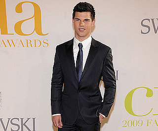 Slide Image Of Taylor Lautner In A Suit At CFDA Awards Slide Image Of Taylor Lautner In A Suit At CFDA Awards