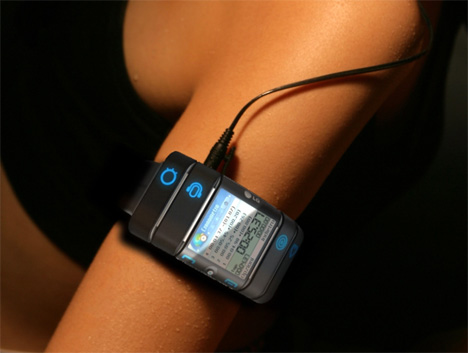 Bendy 'Lobster' Multimedia Concept Snaps Around Arm Bendy 'Lobster' Multimedia Concept Snaps Around Arm
