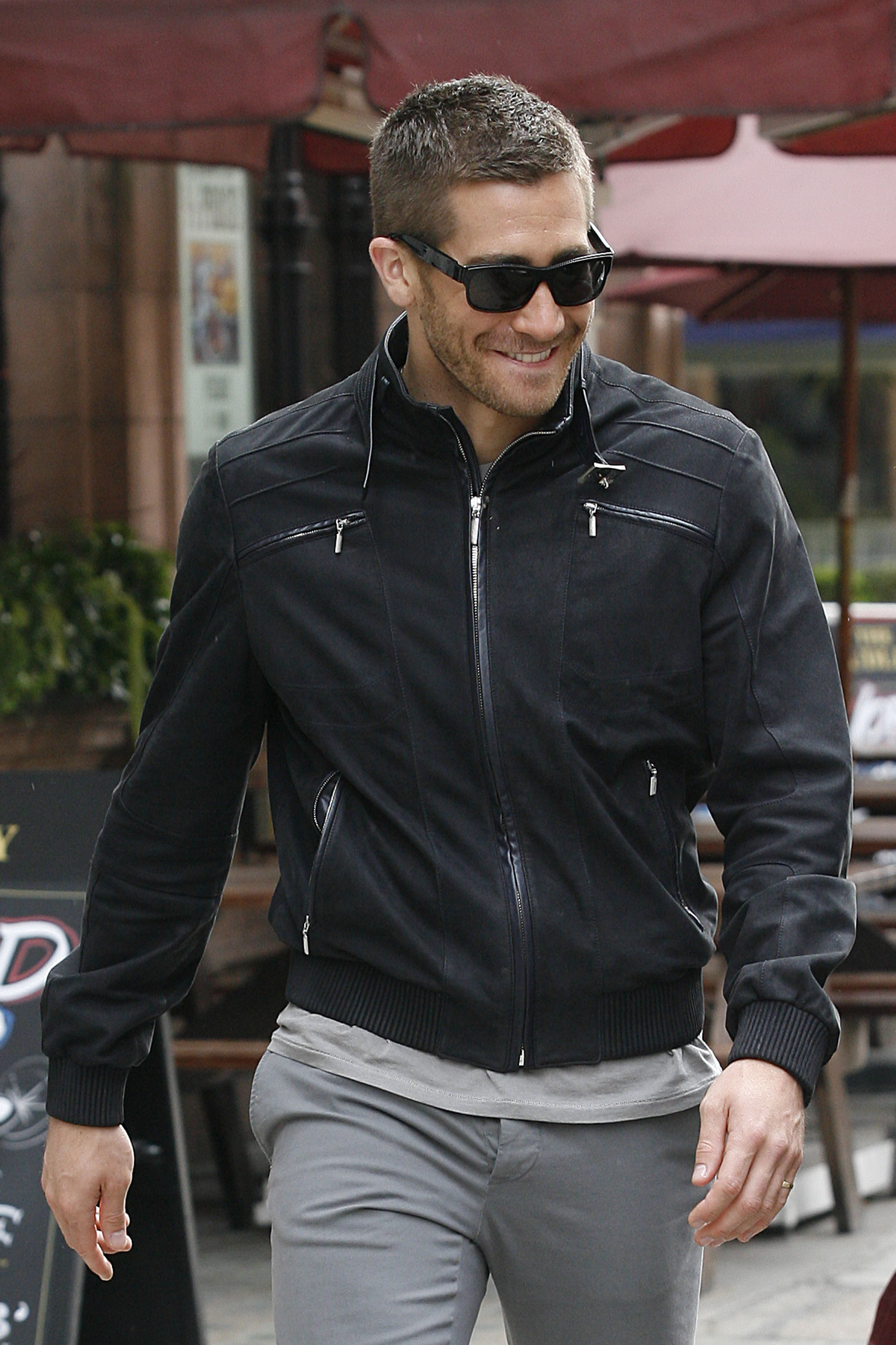Candid Pictures of Jake Gyllenhaal Out in London Smiling and With ...