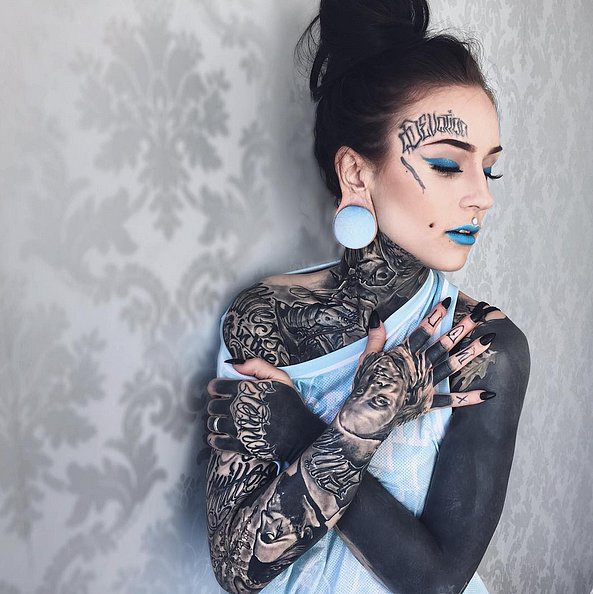 Blackwork Tattoo Inspiration | POPSUGAR Beauty