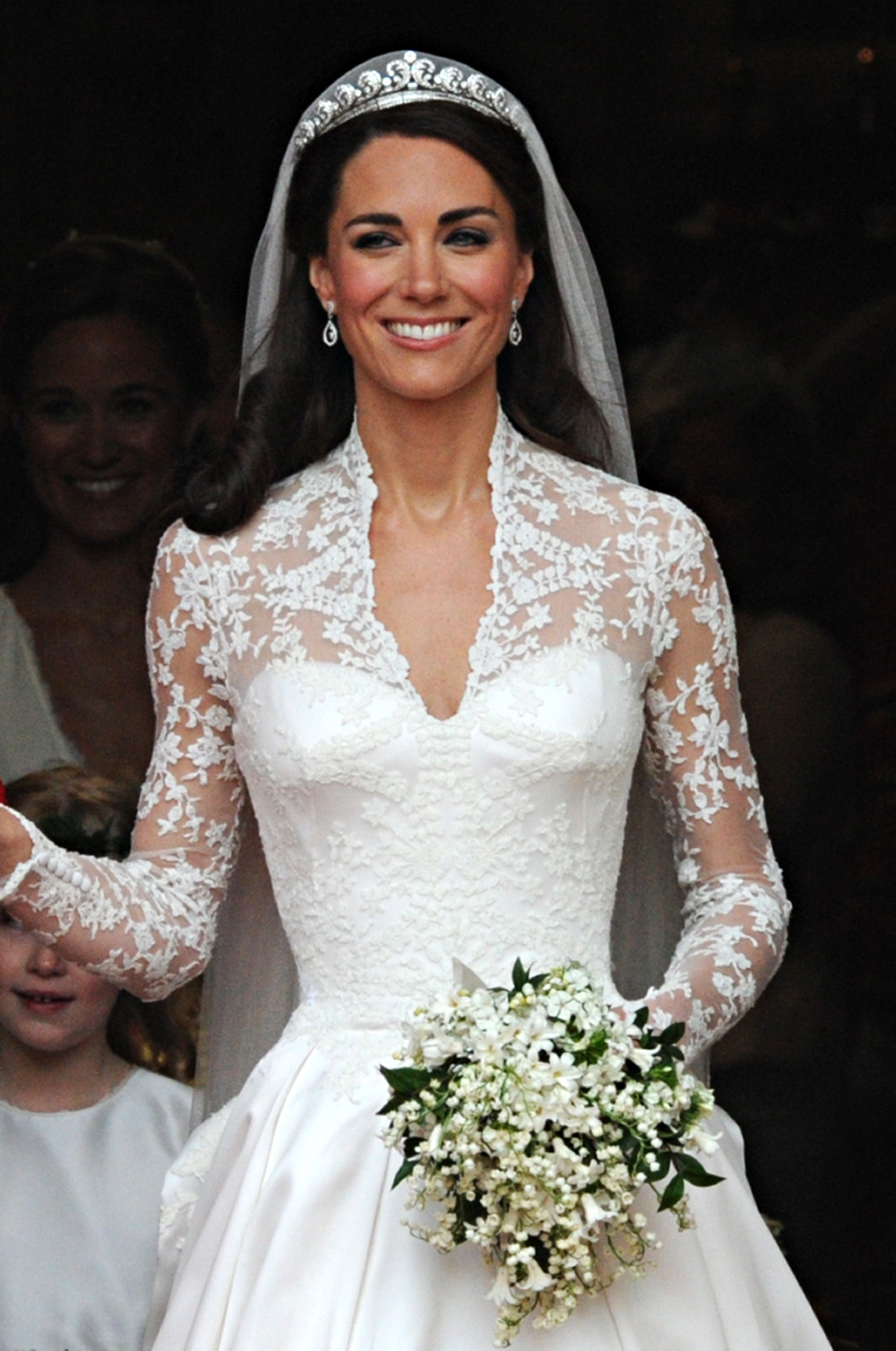 Britain: The Halo Tiara | The 10 Most Exquisite and Extravagant Tiaras ...